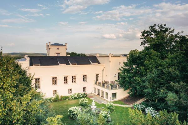 Chateau Trnova Wellness Pobyty Romantické Wellness na zámku u Prahy